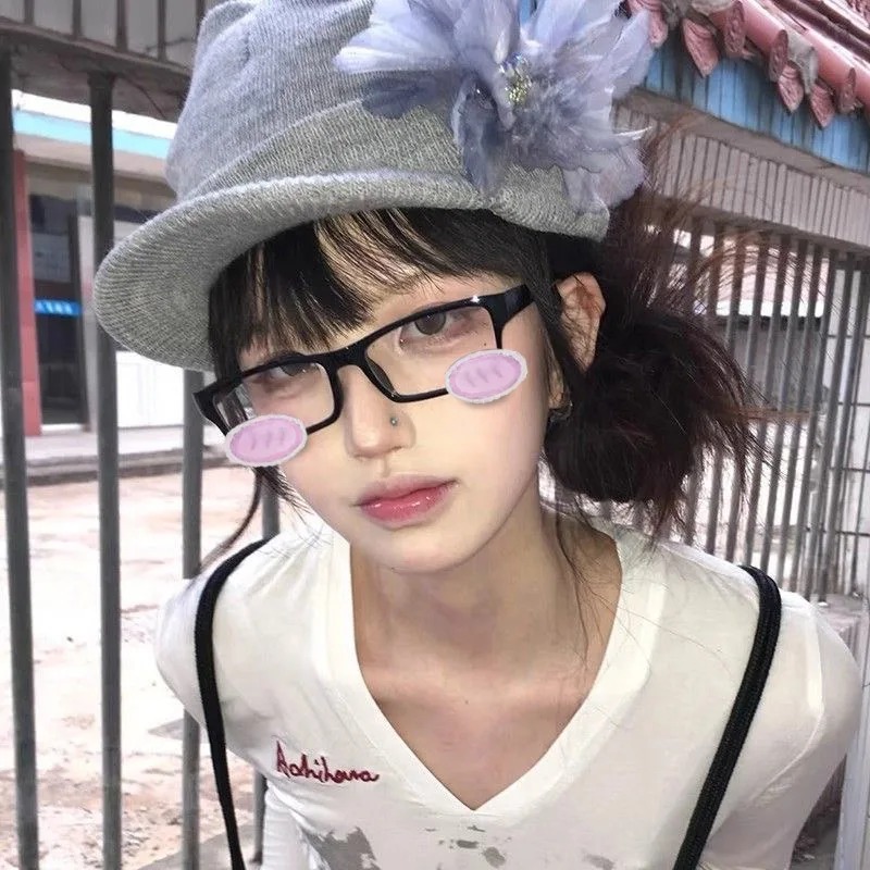 Sevimli Allık Gözlük Anime Tar - Anime Cosplay Girl Photo incelemesi ve fiyatı